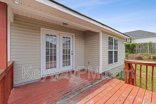 Building Photo - 304 Elbrus Way