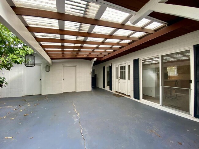 Building Photo - 930 Reddy Ave