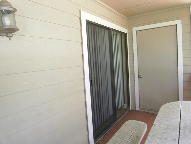 Building Photo - 14911 Wunderlich Dr