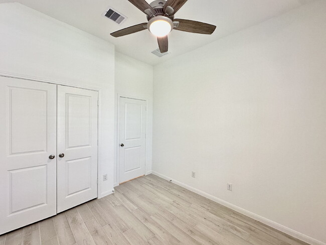 Building Photo - Brand New 3 Bed / 2 Bath Home with Water V...