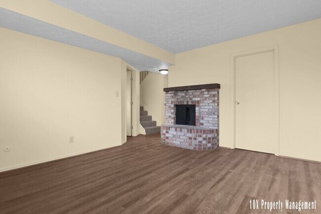 Building Photo - 1954-1956 Briceton Dr