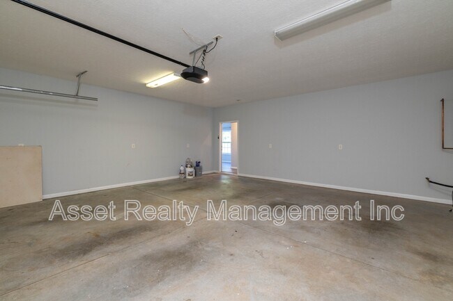 Building Photo - 1217 Dreamview Ln