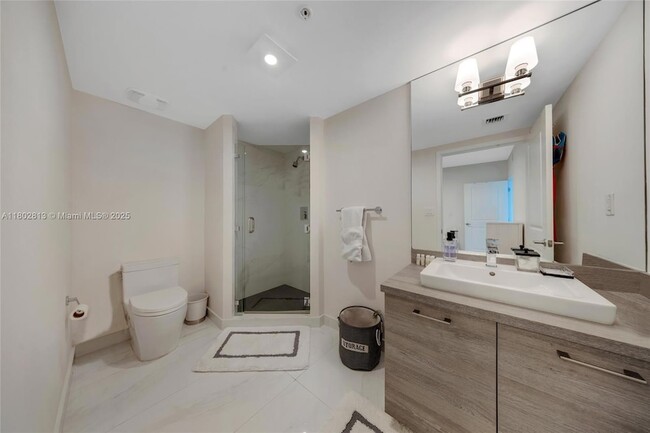 Building Photo - 400 Sunny Isles Blvd