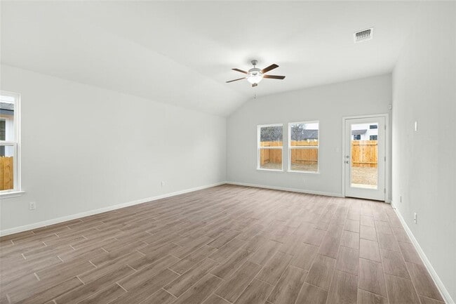 Building Photo - 329 Bright Star Ln