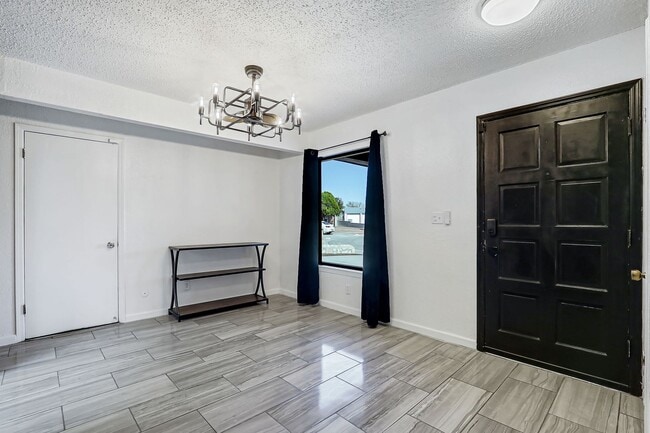 Building Photo - beautiful swimming pool and backyard oasis! fully remodeled home new appliances !