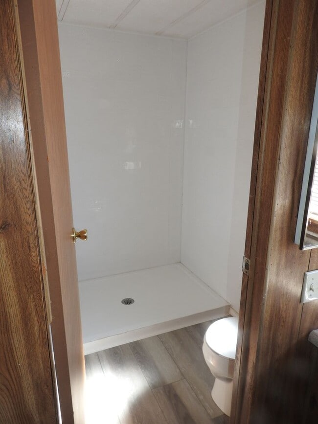 Building Photo - Corner Lot