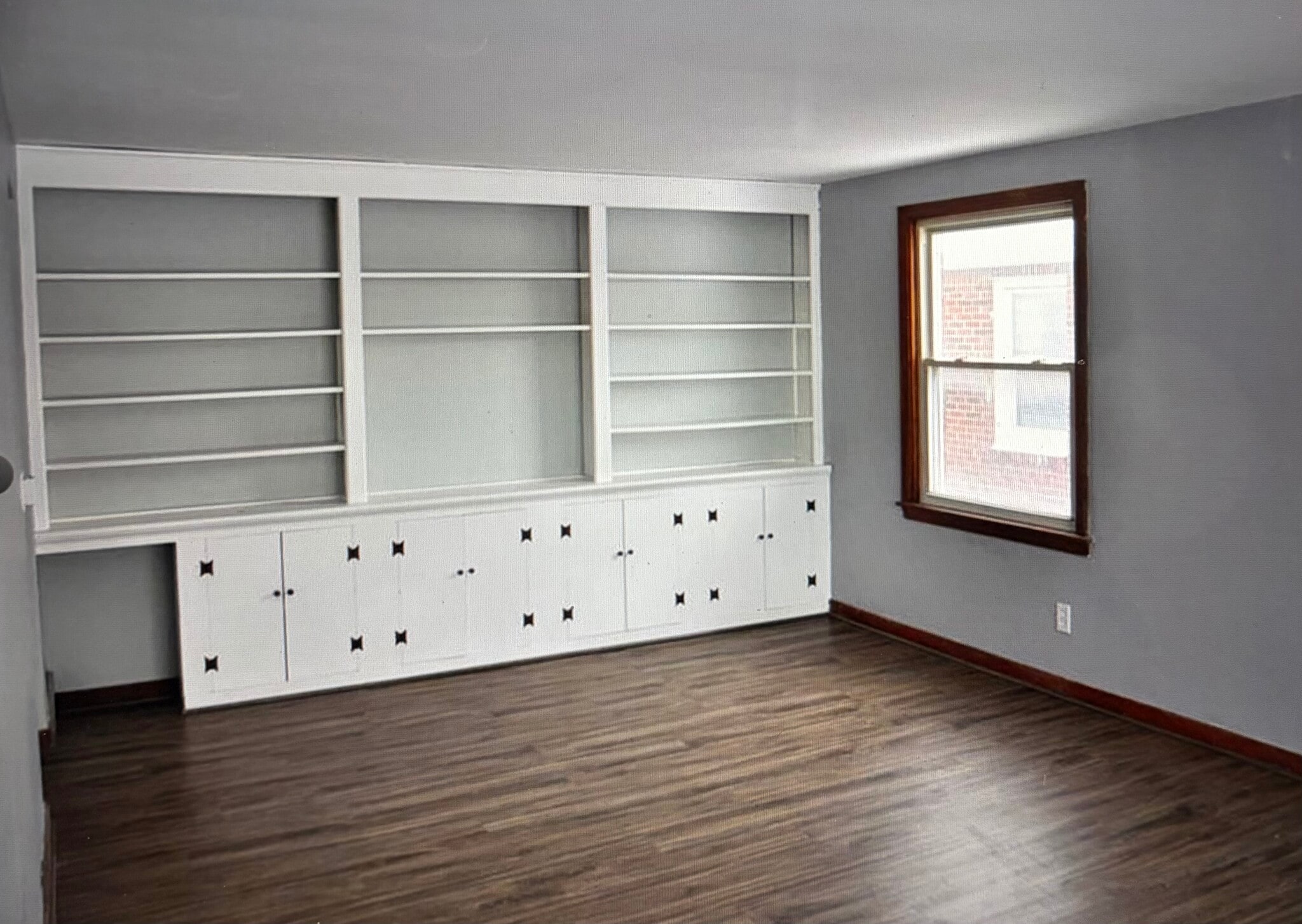 Building Photo - 110 Waverly Ave