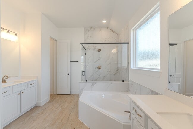 Building Photo - 9721 Roaring River Fls Ln