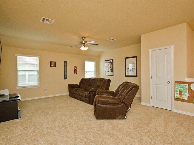 Building Photo - 20920 Windmill Ranch Ave