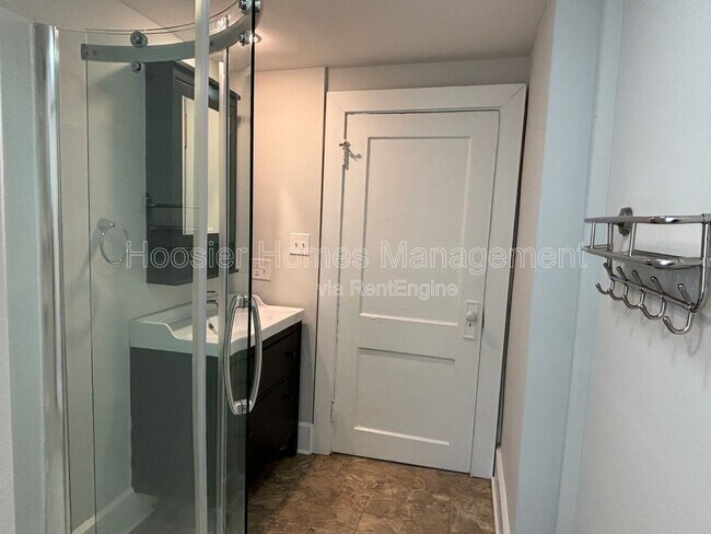 Building Photo - 1526 Bellefontaine St