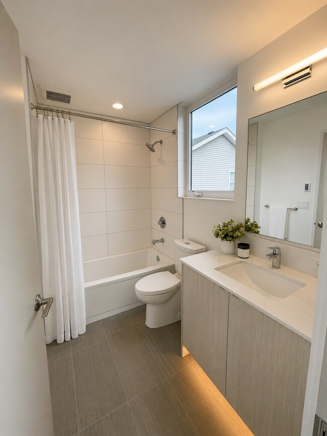 Building Photo - Magnolia Townhome