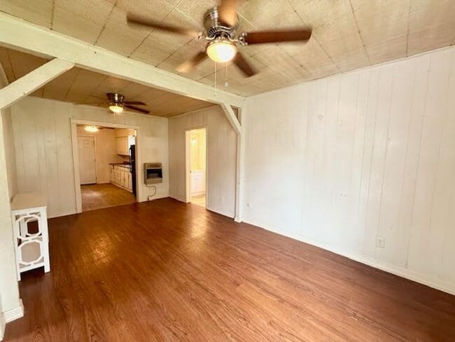 Building Photo - 907 N Harrison St