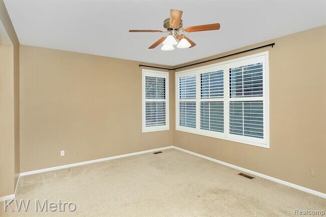 Building Photo - 516 Newburne Pointe