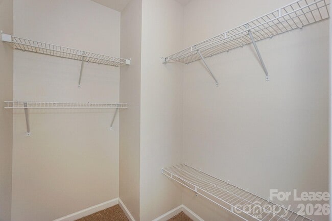 Building Photo - 8273 Viewpoint Lane