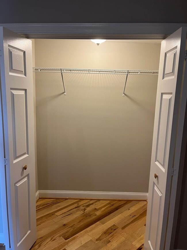 Building Photo - 265 N Queen St