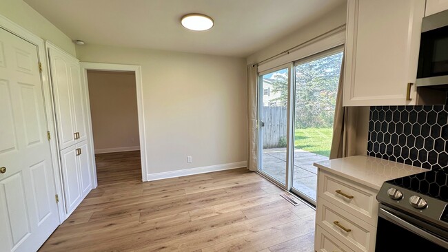 Building Photo - 17680 Green Isle Ct