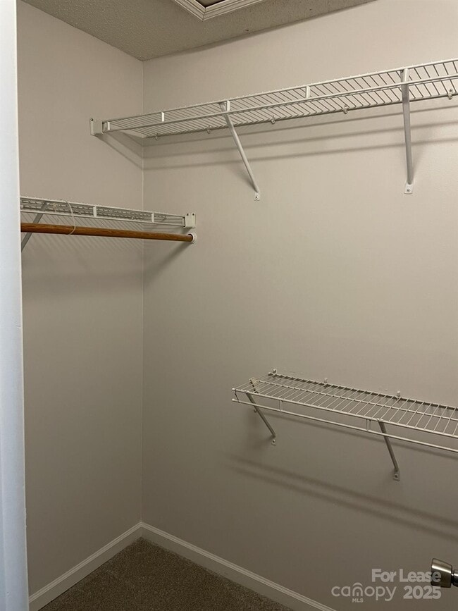 Building Photo - 19831 Henderson Rd