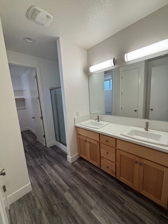 Building Photo - 1758 Thea Ave