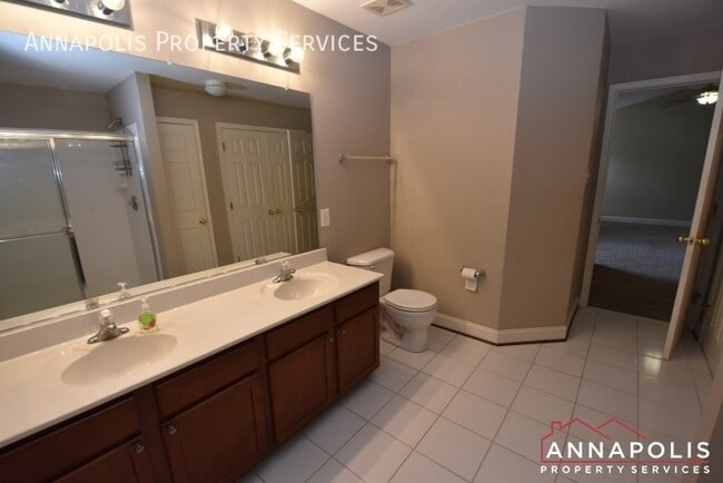 Building Photo - 1606 Stern Ct