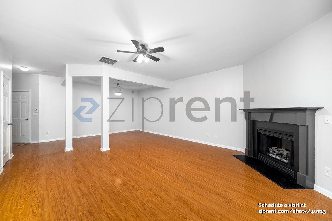Building Photo - 3296 Sheffield Cir