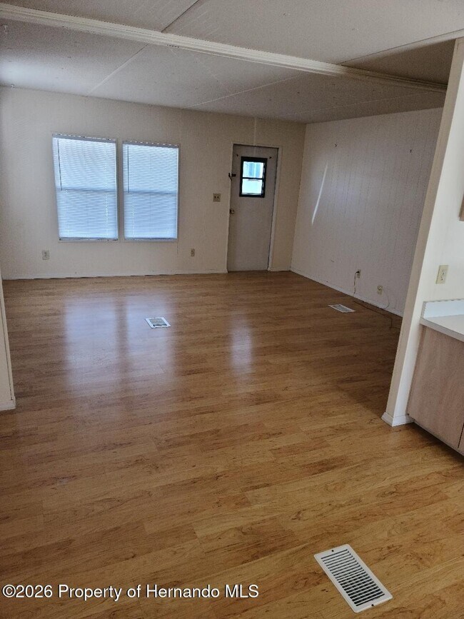 Building Photo - 15466 Brookridge Blvd