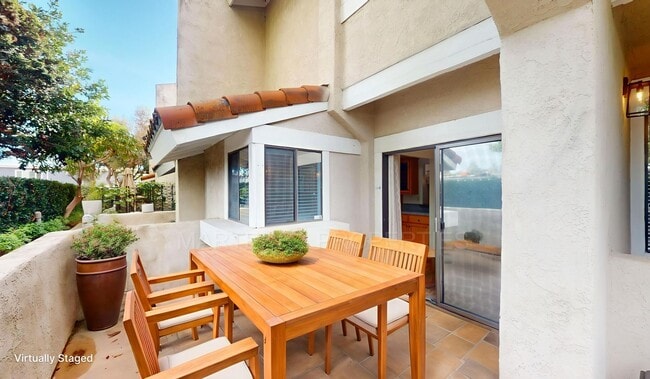 Building Photo - Beautiful 2 Bedroom Home in Costa Mesa