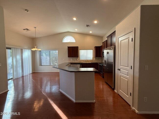 Building Photo - 14641 W Hearn Rd