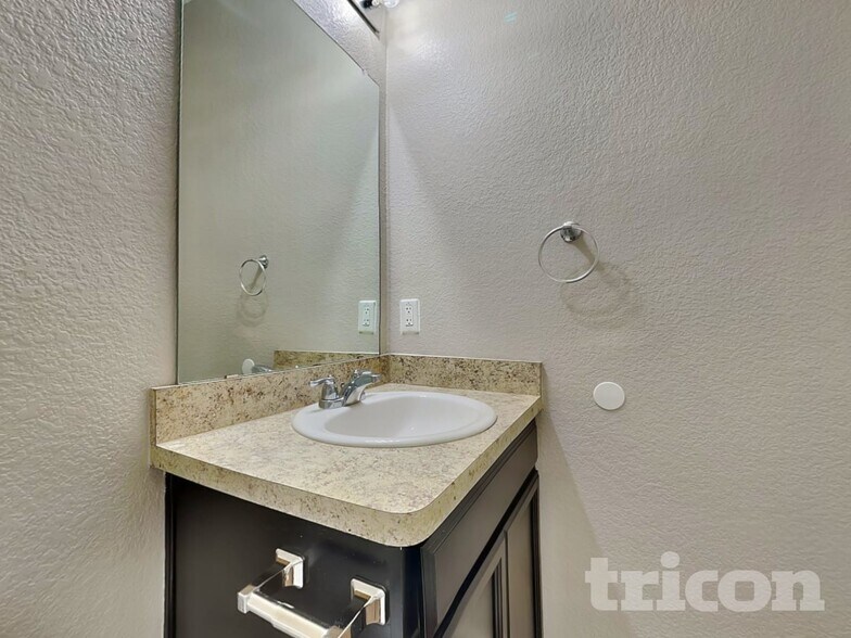 Building Photo - 871 Bunton Reserve Blvd