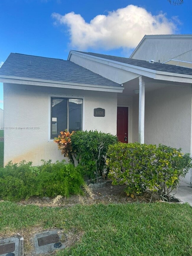 Building Photo - 6408 Dockside Cir