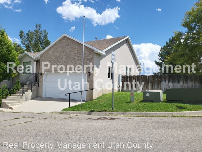 Building Photo - 5 br, 3 bath House - 885 South 630 West