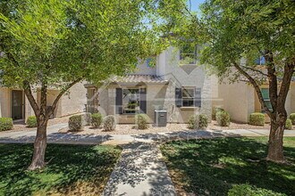 Building Photo - 17737 W Woodrow Ln