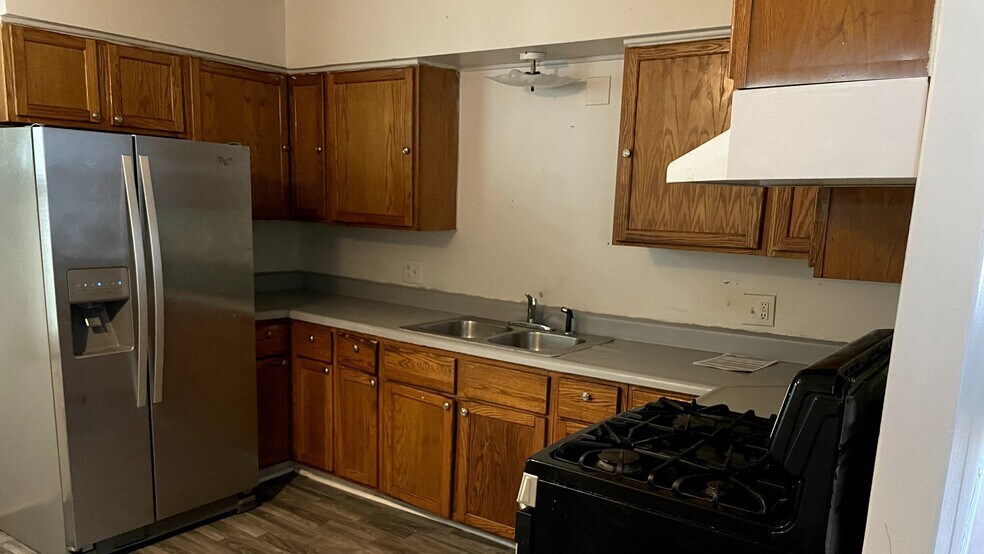 Building Photo - 3501 White Cedar Ct