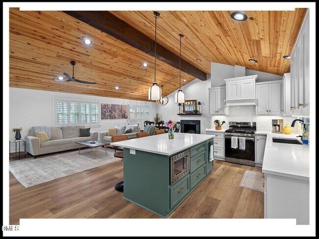 Building Photo - 5008 Autumn Dr