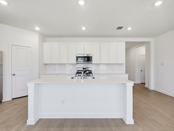 Building Photo - 7001 Camphor Ct
