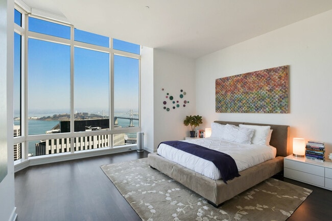 Building Photo - 301 Mission St