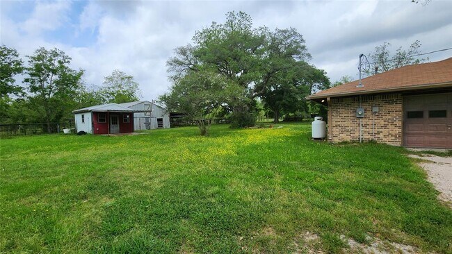 Building Photo - 16202 County Rd 191