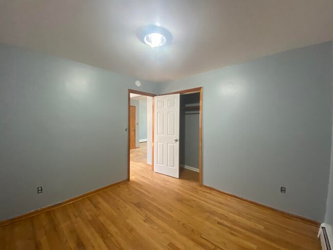 Building Photo - 468 Avenue A