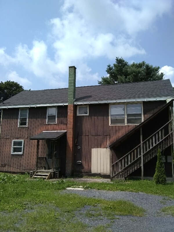 124 S Water St 124 S Water St Pine Grove Mills PA 16868 Apartment