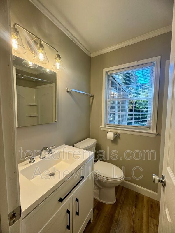 Building Photo - 1614 Brevard Rd