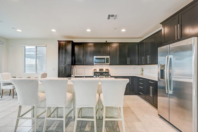 Building Photo - HOUSING CHOICE VOUCHER APPROVED! Beautiful Corner Home in Henderson – Built in 2021!