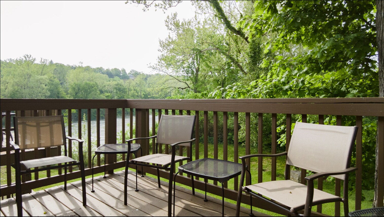 Building Photo - 420 Fall Creek Dr