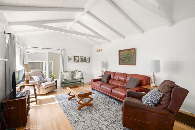 Building Photo - 20 S Portola