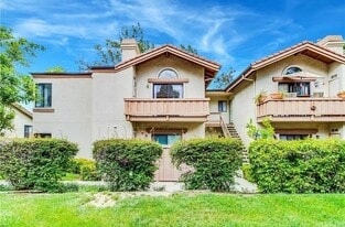 Building Photo - 22775 Lakeway Dr