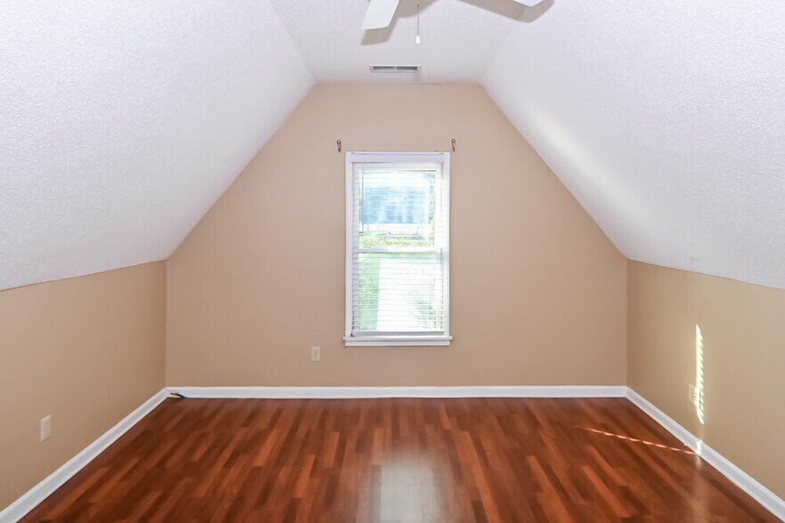Building Photo - 9224 Chimneyrock Blvd.