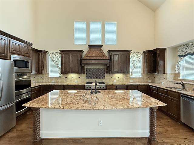 Building Photo - 7304 Meadow Glen Dr