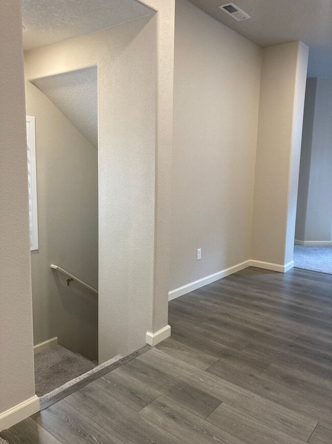 Building Photo - Beautiful Newer Home in Tigard