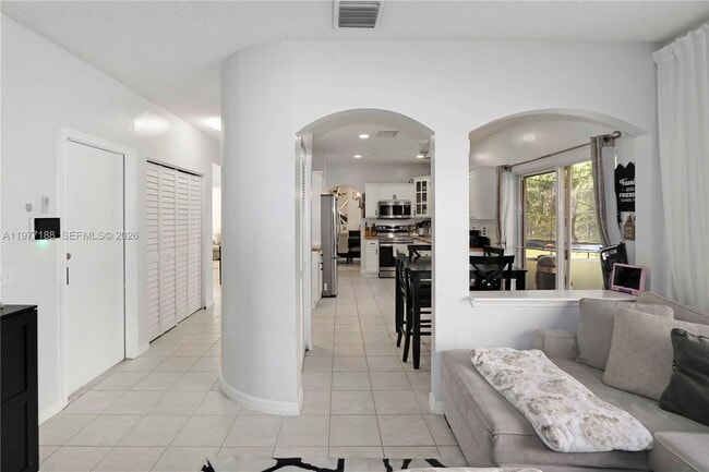 Building Photo - 2232 SW 120th Ave