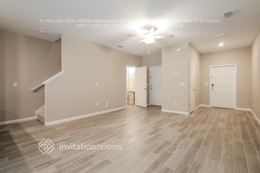 Building Photo - 13307 Shore Grass Dr