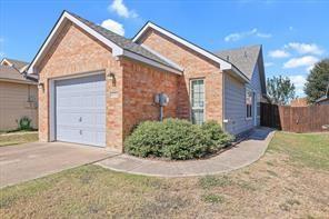 Building Photo - 10718 Edgewest Terrace