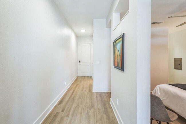 Building Photo - 2901 Indiana St